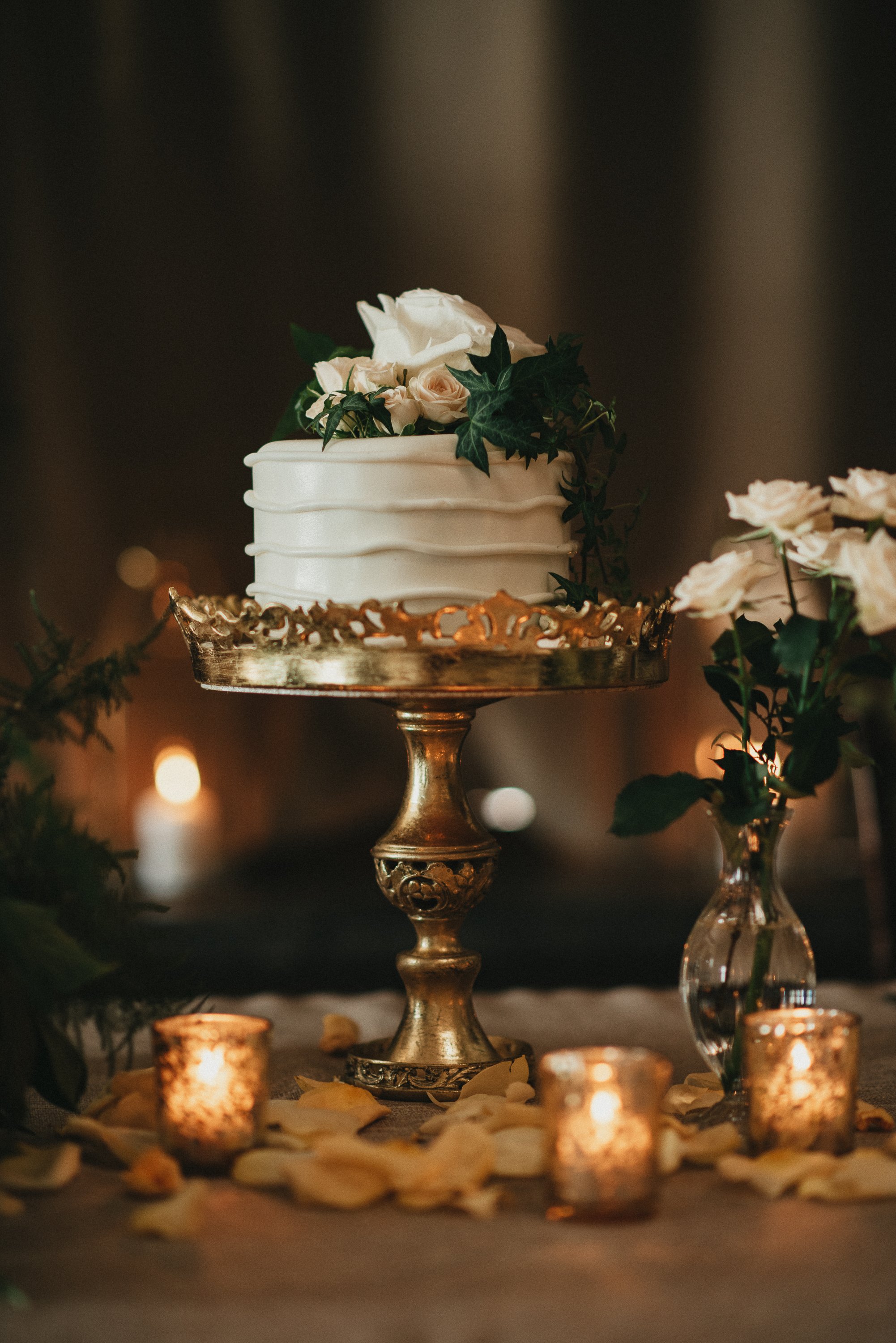 Archive/Chapitre 24/attachments/Mariages/28b3dfdf920a7f28d7b0455fe9687e7c_MD5.jpg