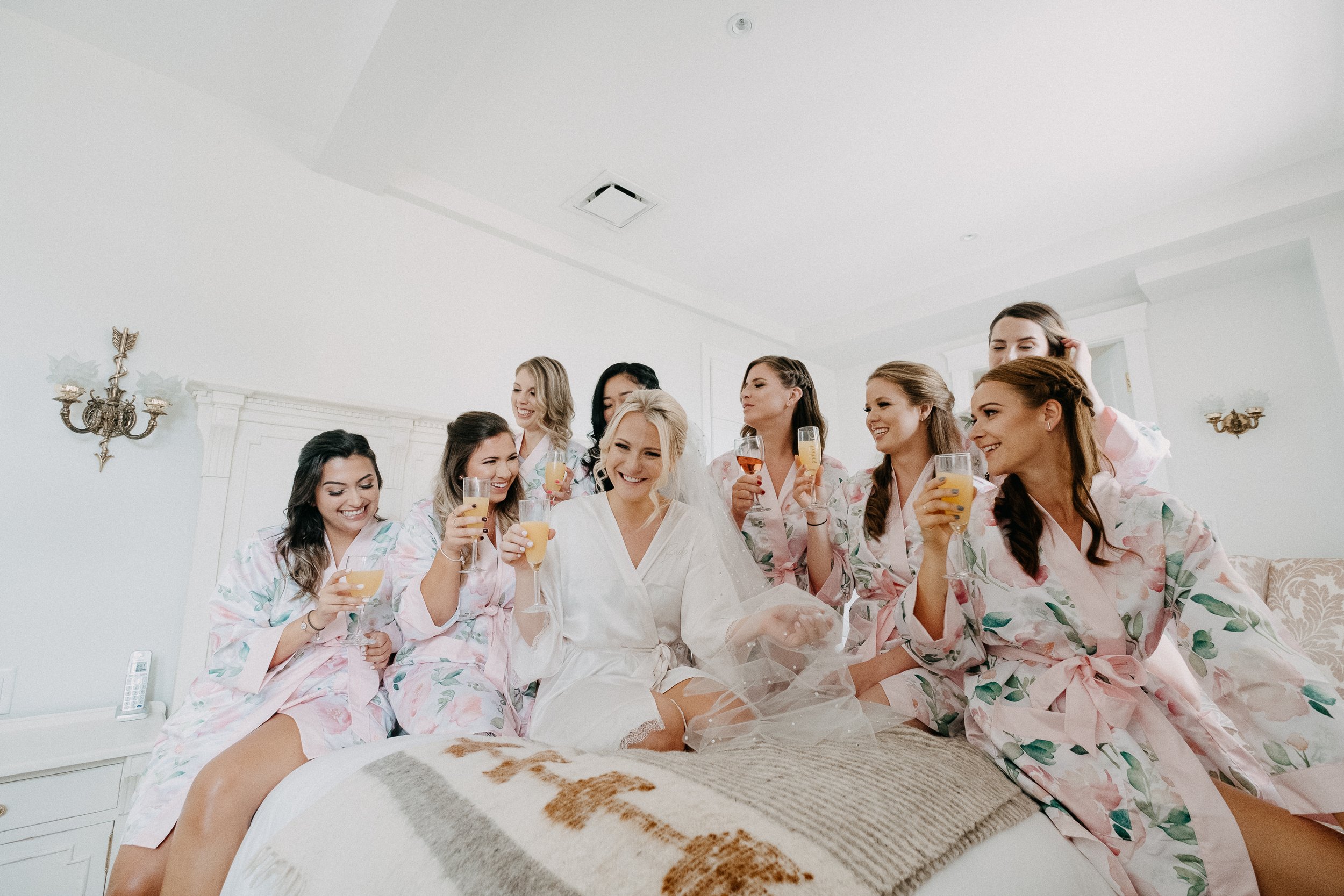 Archive/Chapitre 24/attachments/Mariages/4fad33e5a5bf7c02680b30dcd4cd32f9_MD5.jpg