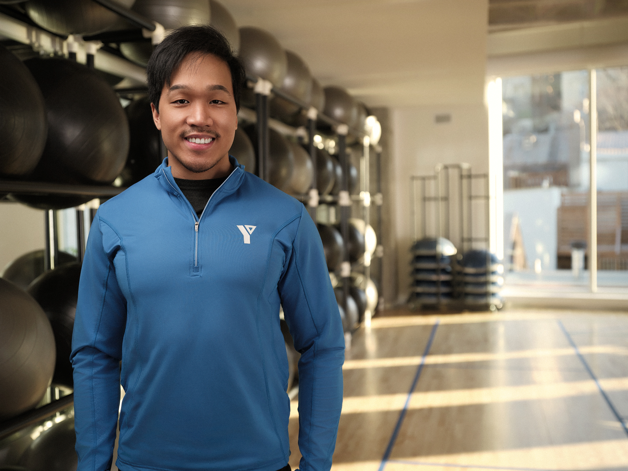 headshots_221209 - YMCA5992_2048 long edge_2048x1536_U_100_G10 1.jpg